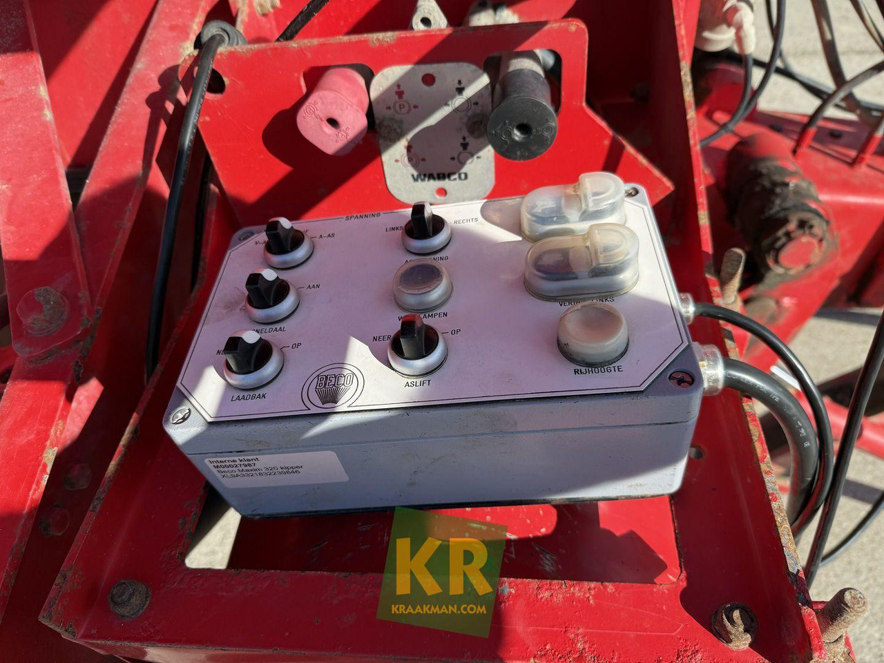 MAXXIM Beco - Maatalous kippiperävaunu: kuva MAXXIM Beco - Maatalous kippiperävaunu MAXXIM Beco - Maatalous kippiperävaunu: kuva MAXXIM Beco - Maatalous kippiperävaunu