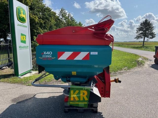 Sulky X40 Kunstmeststrooier - Lannoitteenlevitin: kuva Sulky X40 Kunstmeststrooier - Lannoitteenlevitin Sulky X40 Kunstmeststrooier - Lannoitteenlevitin: kuva Sulky X40 Kunstmeststrooier - Lannoitteenlevitin
