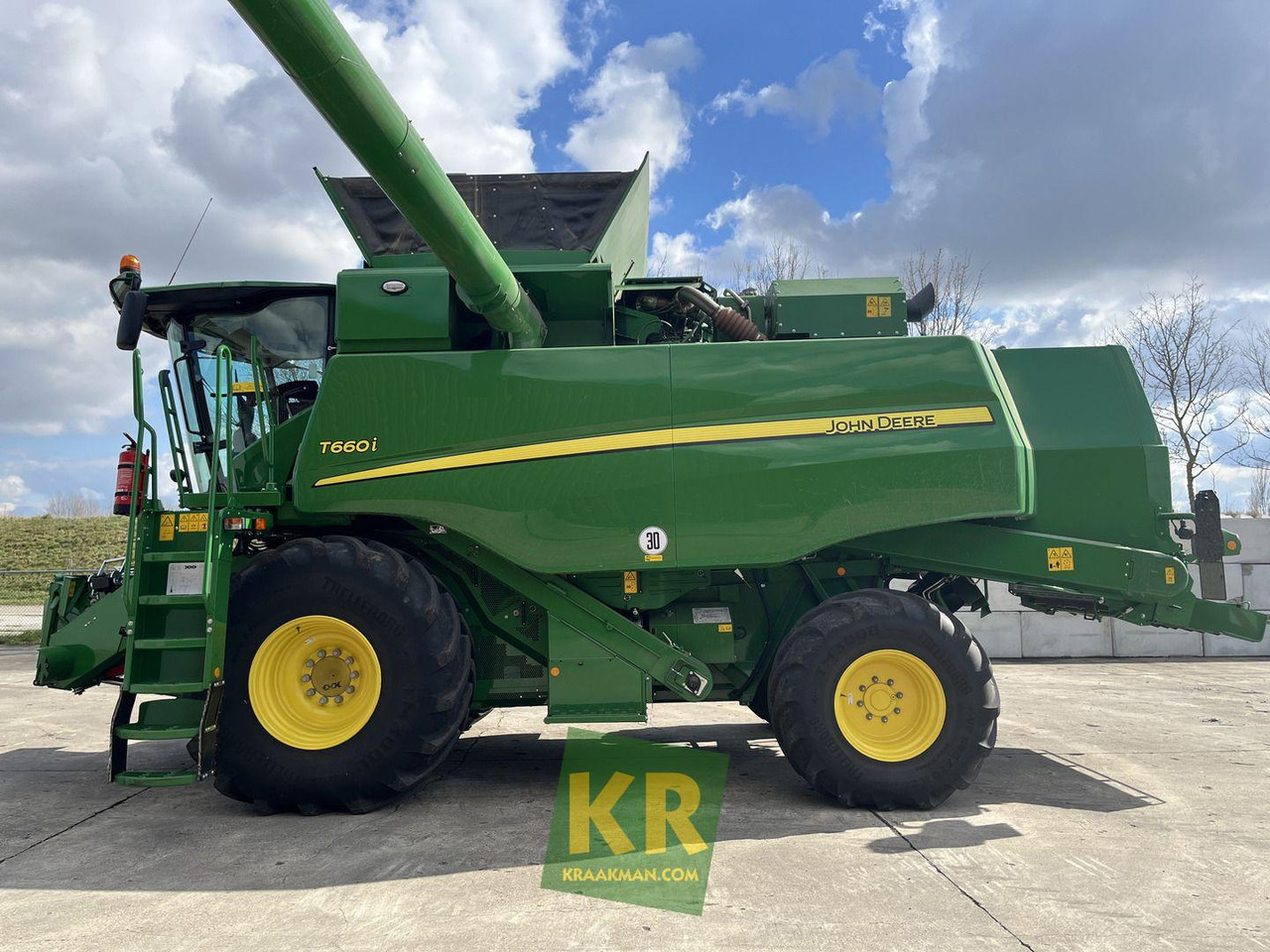 T660 John Deere - Leikkuupuimuri: kuva T660 John Deere - Leikkuupuimuri T660 John Deere - Leikkuupuimuri: kuva T660 John Deere - Leikkuupuimuri