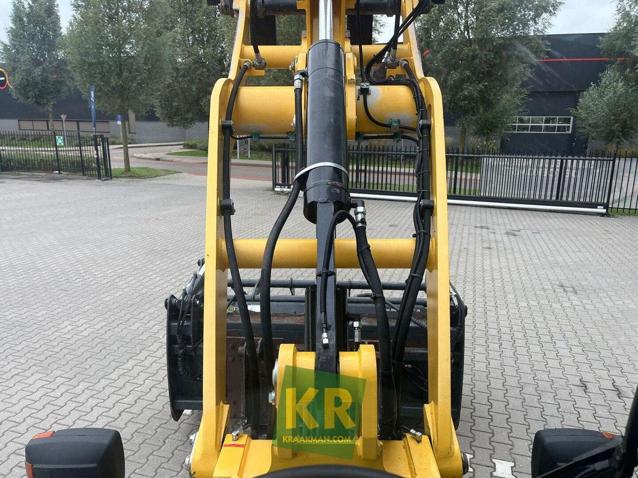 V100 shovel Yanmar - Pyöräkuormaaja: kuva V100 shovel Yanmar - Pyöräkuormaaja V100 shovel Yanmar - Pyöräkuormaaja: kuva V100 shovel Yanmar - Pyöräkuormaaja