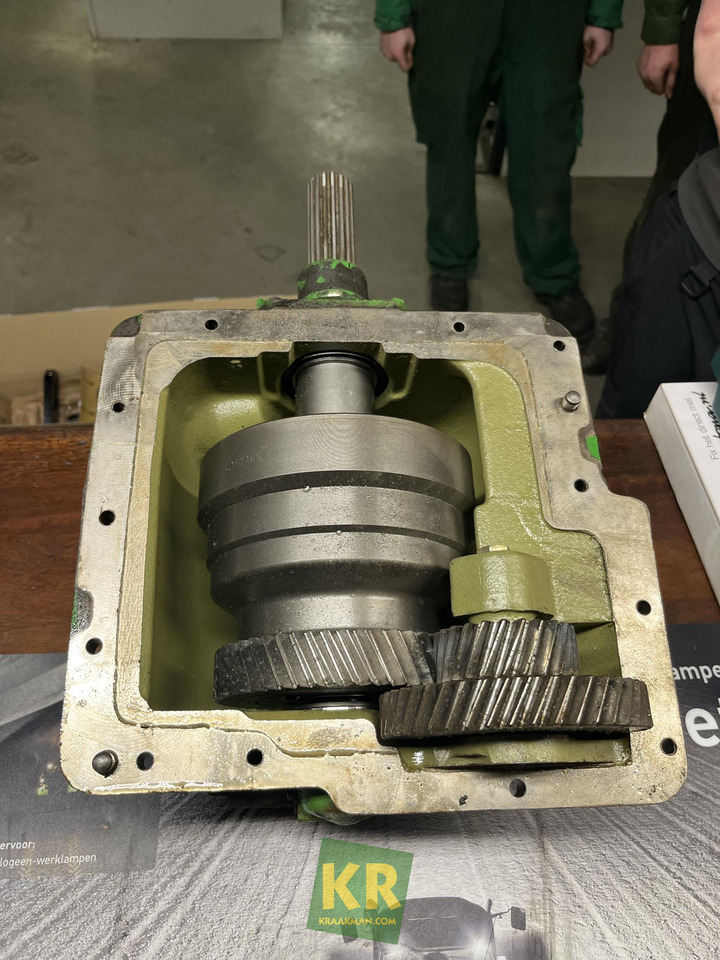 MFWD Bak John Deere - Varaosat - Traktori: kuva MFWD Bak John Deere - Varaosat - Traktori MFWD Bak John Deere - Varaosat - Traktori: kuva MFWD Bak John Deere - Varaosat - Traktori