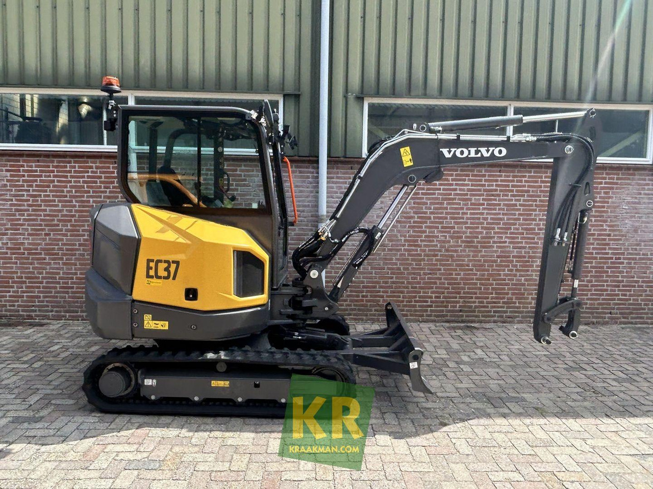 Volvo EC 37F - Telakaivukone: kuva Volvo EC 37F - Telakaivukone Volvo EC 37F - Telakaivukone: kuva Volvo EC 37F - Telakaivukone
