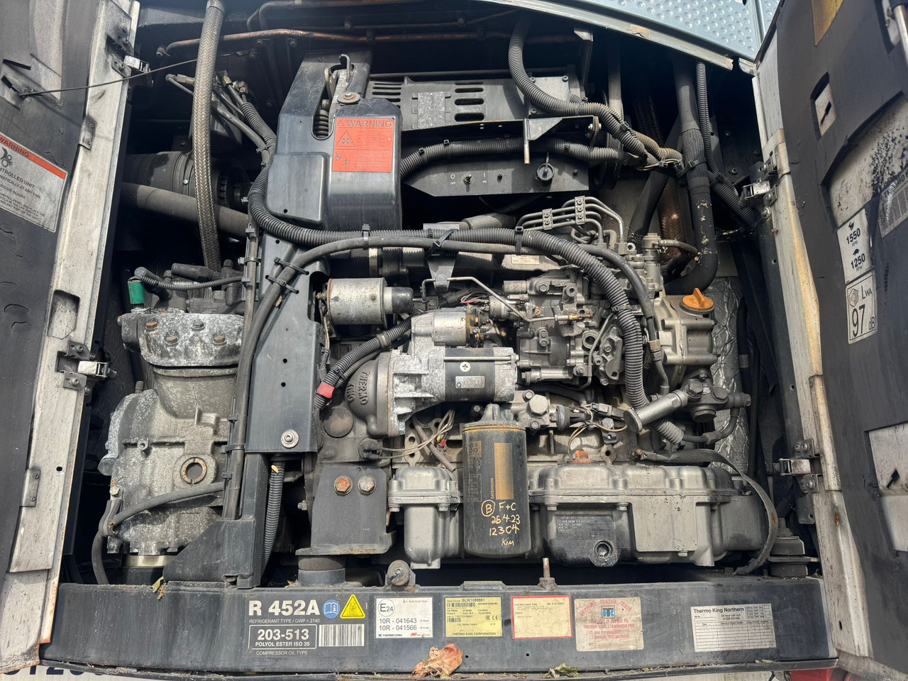 2013 Gray & Adams 13.6m Fridge Trailer – CML449 - Refrigeraattori puoliperävaunu: kuva 2013 Gray & Adams 13.6m Fridge Trailer – CML449 - Refrigeraattori puoliperävaunu 2013 Gray & Adams 13.6m Fridge Trailer – CML449 - Refrigeraattori puoliperävaunu: kuva 2013 Gray & Adams 13.6m Fridge Trailer – CML449 - Refrigeraattori puoliperävaunu