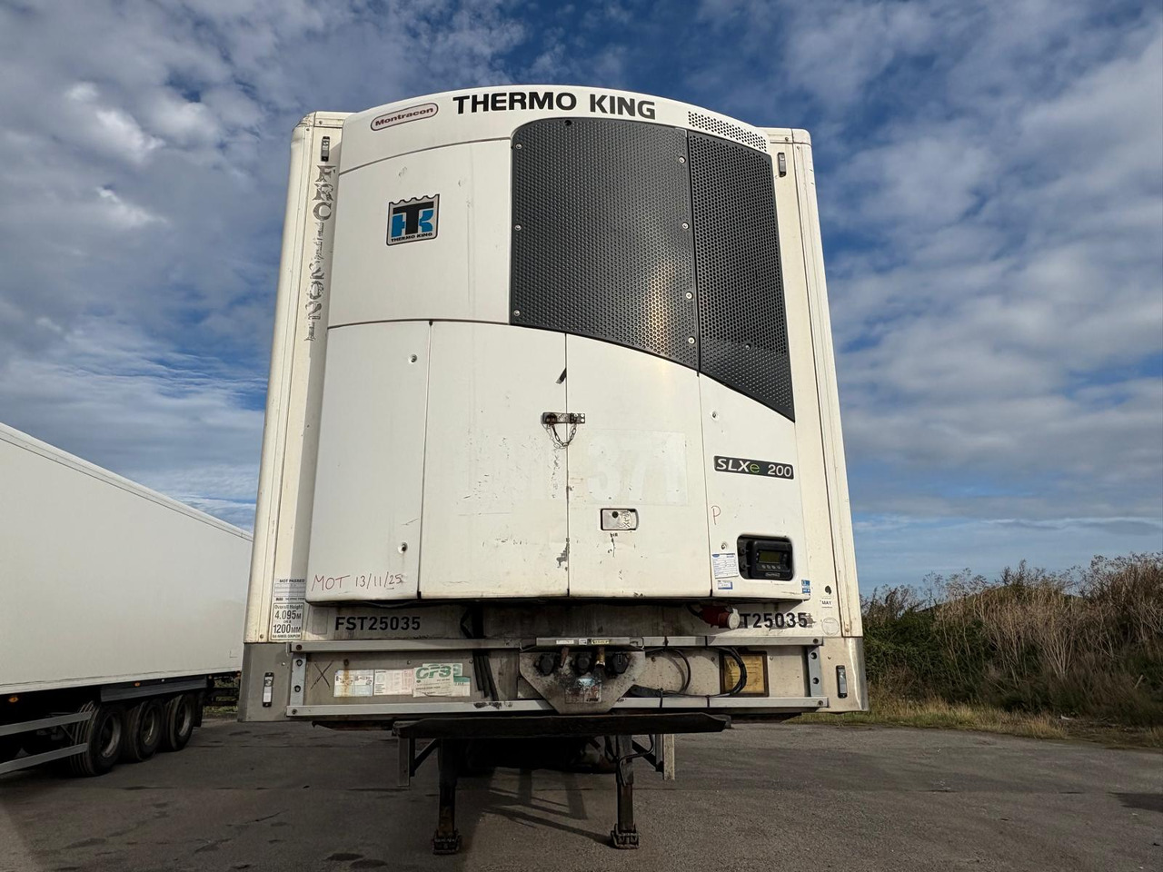 2015 Montracon 13.6m Fridge Trailer – CML371 - Refrigeraattori puoliperävaunu: kuva 2015 Montracon 13.6m Fridge Trailer – CML371 - Refrigeraattori puoliperävaunu 2015 Montracon 13.6m Fridge Trailer – CML371 - Refrigeraattori puoliperävaunu: kuva 2015 Montracon 13.6m Fridge Trailer – CML371 - Refrigeraattori puoliperävaunu