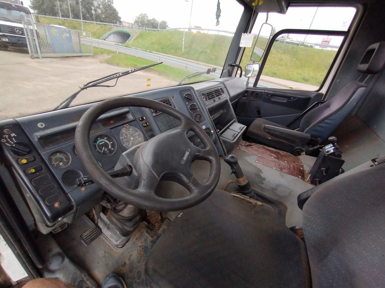 DAF 75 CF ATI 340 6x4 - Kippiauto kuorma-auto: kuva DAF 75 CF ATI 340 6x4 - Kippiauto kuorma-auto DAF 75 CF ATI 340 6x4 - Kippiauto kuorma-auto: kuva DAF 75 CF ATI 340 6x4 - Kippiauto kuorma-auto