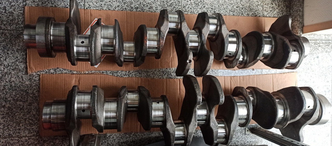 MERCEDES-BENZ Actros MP4 MP5 Arocs Antos OM471 - Kampiakseli - Kuorma-auto: kuva MERCEDES-BENZ Actros MP4 MP5 Arocs Antos OM471 - Kampiakseli - Kuorma-auto MERCEDES-BENZ Actros MP4 MP5 Arocs Antos OM471 - Kampiakseli - Kuorma-auto: kuva MERCEDES-BENZ Actros MP4 MP5 Arocs Antos OM471 - Kampiakseli - Kuorma-auto