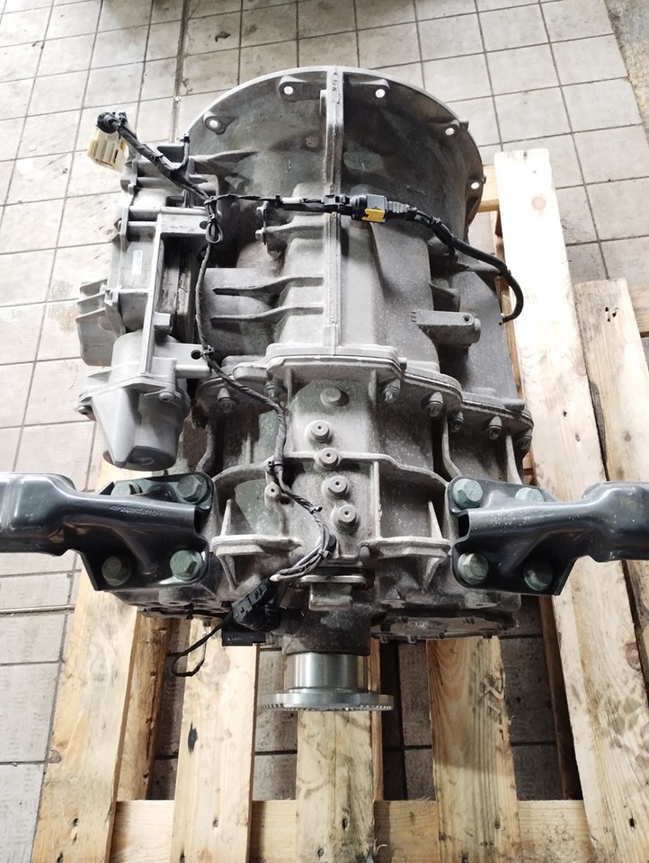 SKRZYNIA BIEGÓW Mercedes Atego G71-6 G 71-6 NOWA 715058 - Vaihdelaatikko: kuva SKRZYNIA BIEGÓW Mercedes Atego G71-6 G 71-6 NOWA 715058 - Vaihdelaatikko SKRZYNIA BIEGÓW Mercedes Atego G71-6 G 71-6 NOWA 715058 - Vaihdelaatikko: kuva SKRZYNIA BIEGÓW Mercedes Atego G71-6 G 71-6 NOWA 715058 - Vaihdelaatikko