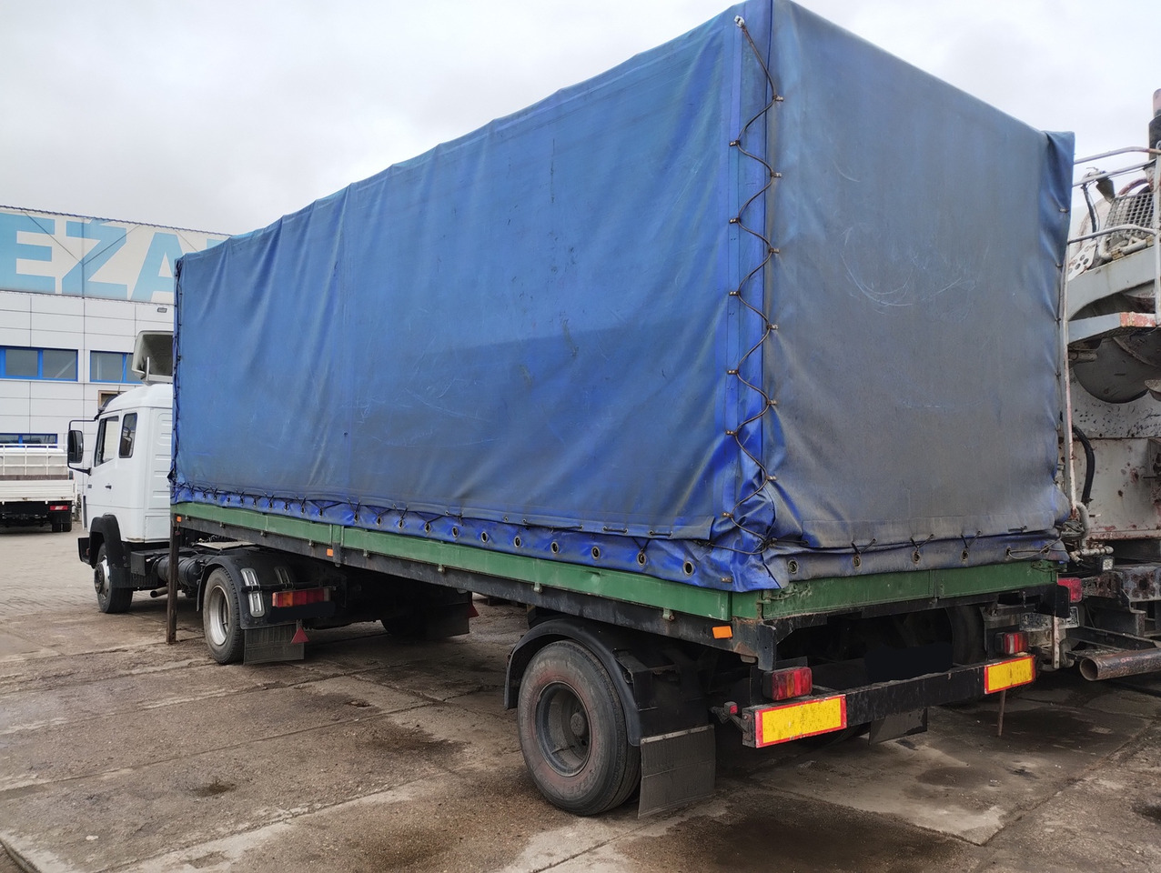 MERCEDES BENZ 1120 S + NACZEPA 1-OSIOWA TRAILER - Vetopöytäauto: kuva MERCEDES BENZ 1120 S + NACZEPA 1-OSIOWA TRAILER - Vetopöytäauto MERCEDES BENZ 1120 S + NACZEPA 1-OSIOWA TRAILER - Vetopöytäauto: kuva MERCEDES BENZ 1120 S + NACZEPA 1-OSIOWA TRAILER - Vetopöytäauto
