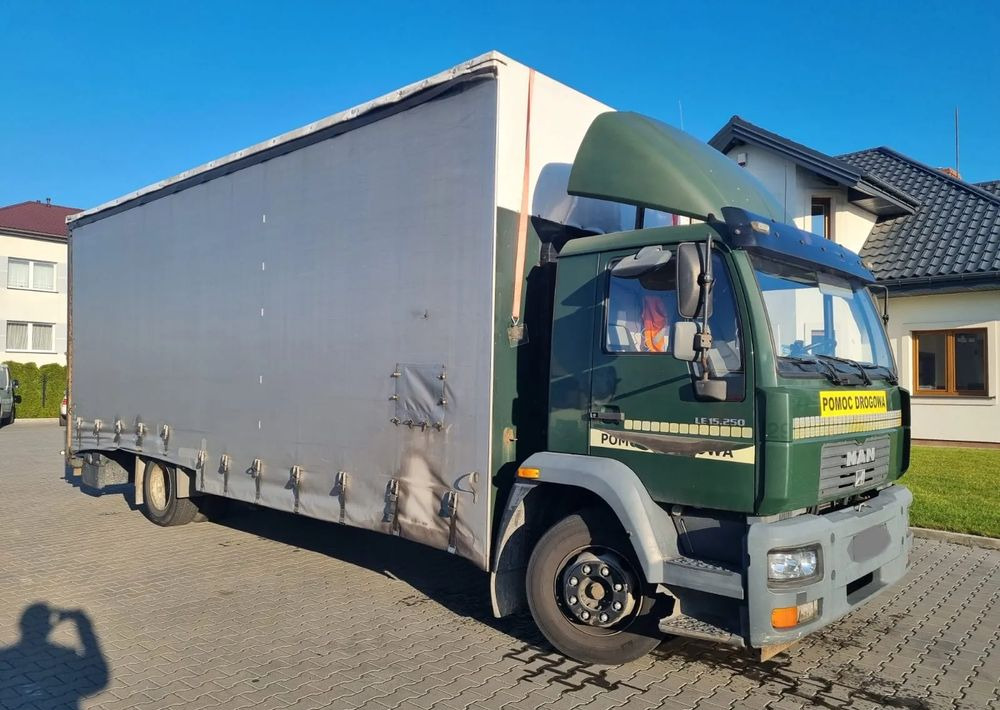 MAN LE 15 220 - Hinausauto: kuva MAN LE 15 220 - Hinausauto MAN LE 15 220 - Hinausauto: kuva MAN LE 15 220 - Hinausauto