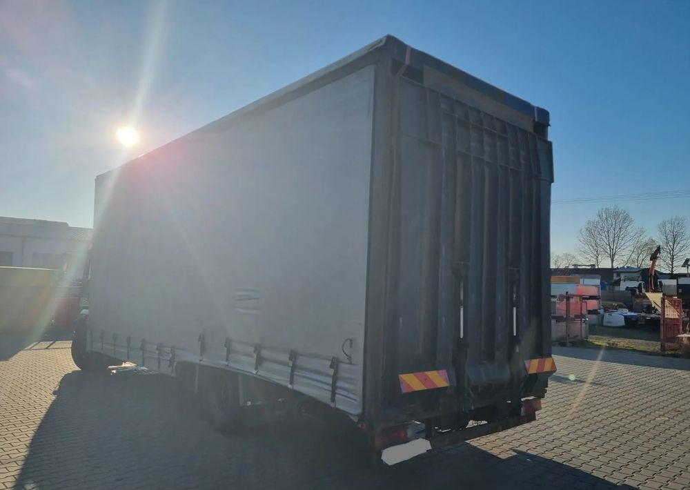 MAN LE 15 220 - Hinausauto: kuva MAN LE 15 220 - Hinausauto MAN LE 15 220 - Hinausauto: kuva MAN LE 15 220 - Hinausauto