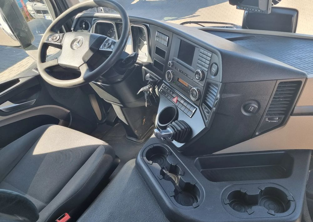 Mercedes-Benz Actros 1836 - Pressukapelli kuorma-auto: kuva  Mercedes-Benz Actros 1836 - Pressukapelli kuorma-auto Mercedes-Benz Actros 1836 - Pressukapelli kuorma-auto: kuva  Mercedes-Benz Actros 1836 - Pressukapelli kuorma-auto