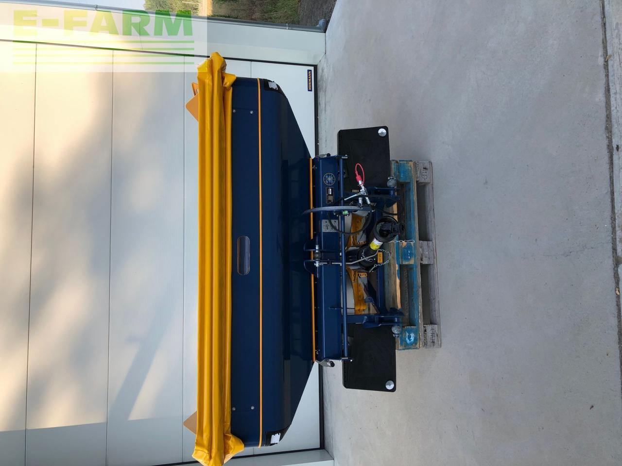 Bogballe 15 plus - Lannoitteenlevitin: kuva Bogballe 15 plus - Lannoitteenlevitin Bogballe 15 plus - Lannoitteenlevitin: kuva Bogballe 15 plus - Lannoitteenlevitin