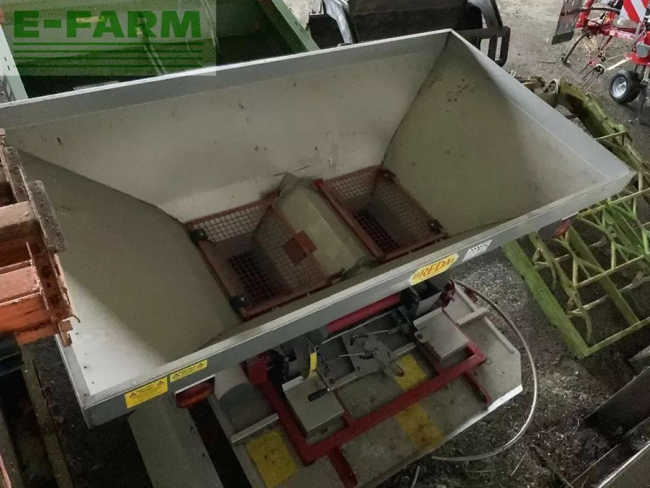 Bredal b2ml - Lannoitteenlevitin: kuva Bredal b2ml - Lannoitteenlevitin Bredal b2ml - Lannoitteenlevitin: kuva Bredal b2ml - Lannoitteenlevitin