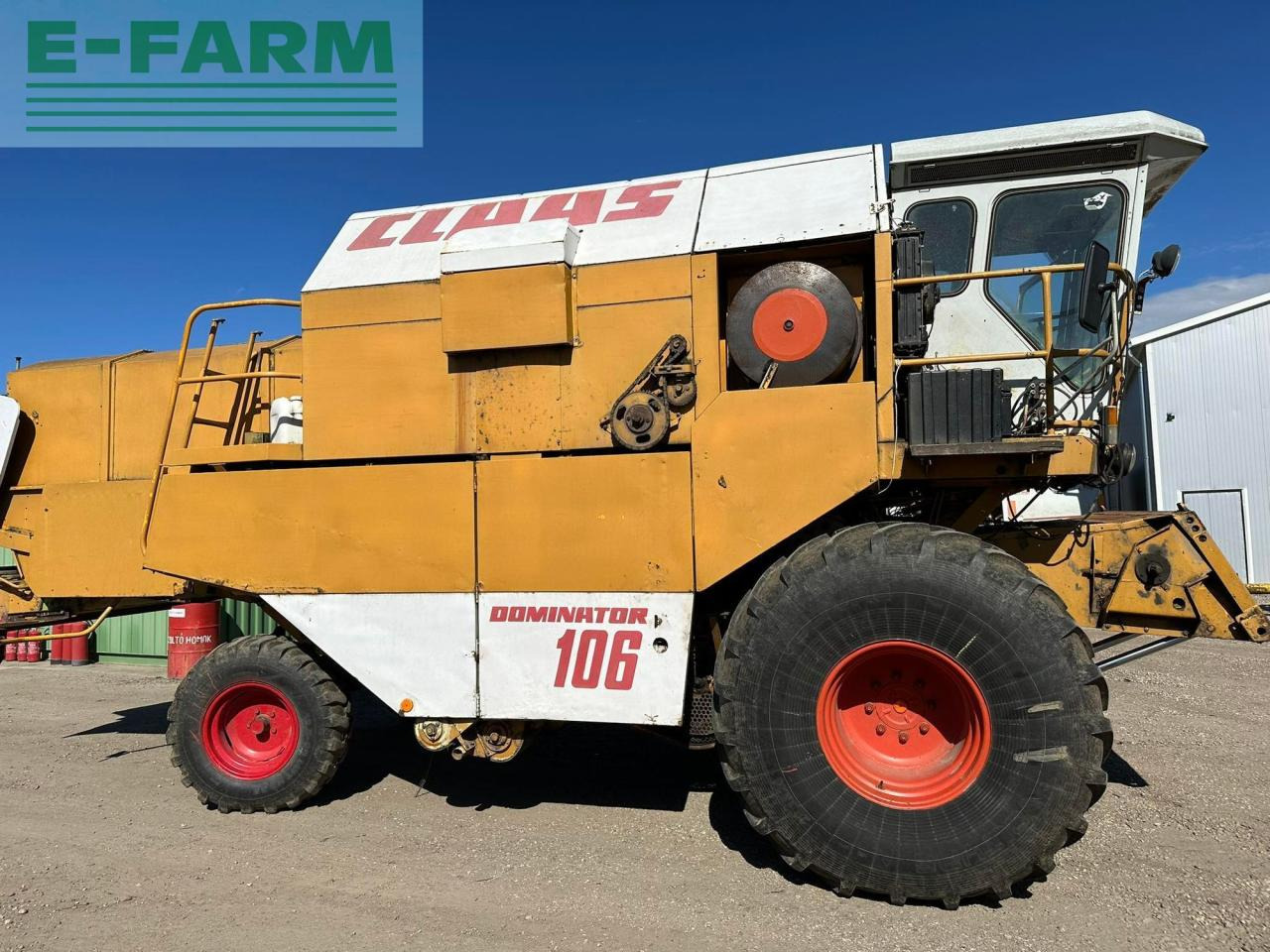 CLAAS Dominator 106 - Leikkuupuimuri: kuva CLAAS Dominator 106 - Leikkuupuimuri CLAAS Dominator 106 - Leikkuupuimuri: kuva CLAAS Dominator 106 - Leikkuupuimuri