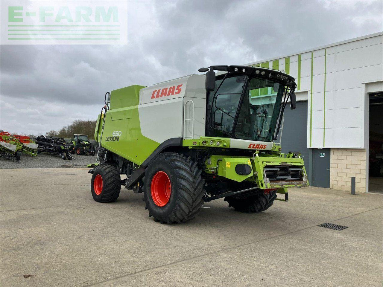 CLAAS LEXION 650 - Leikkuupuimuri: kuva CLAAS LEXION 650 - Leikkuupuimuri CLAAS LEXION 650 - Leikkuupuimuri: kuva CLAAS LEXION 650 - Leikkuupuimuri