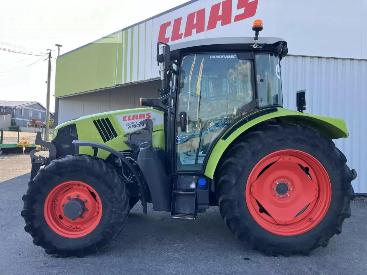 CLAAS arion 420 panoramic + batis - Traktori: kuva CLAAS arion 420 panoramic + batis - Traktori CLAAS arion 420 panoramic + batis - Traktori: kuva CLAAS arion 420 panoramic + batis - Traktori
