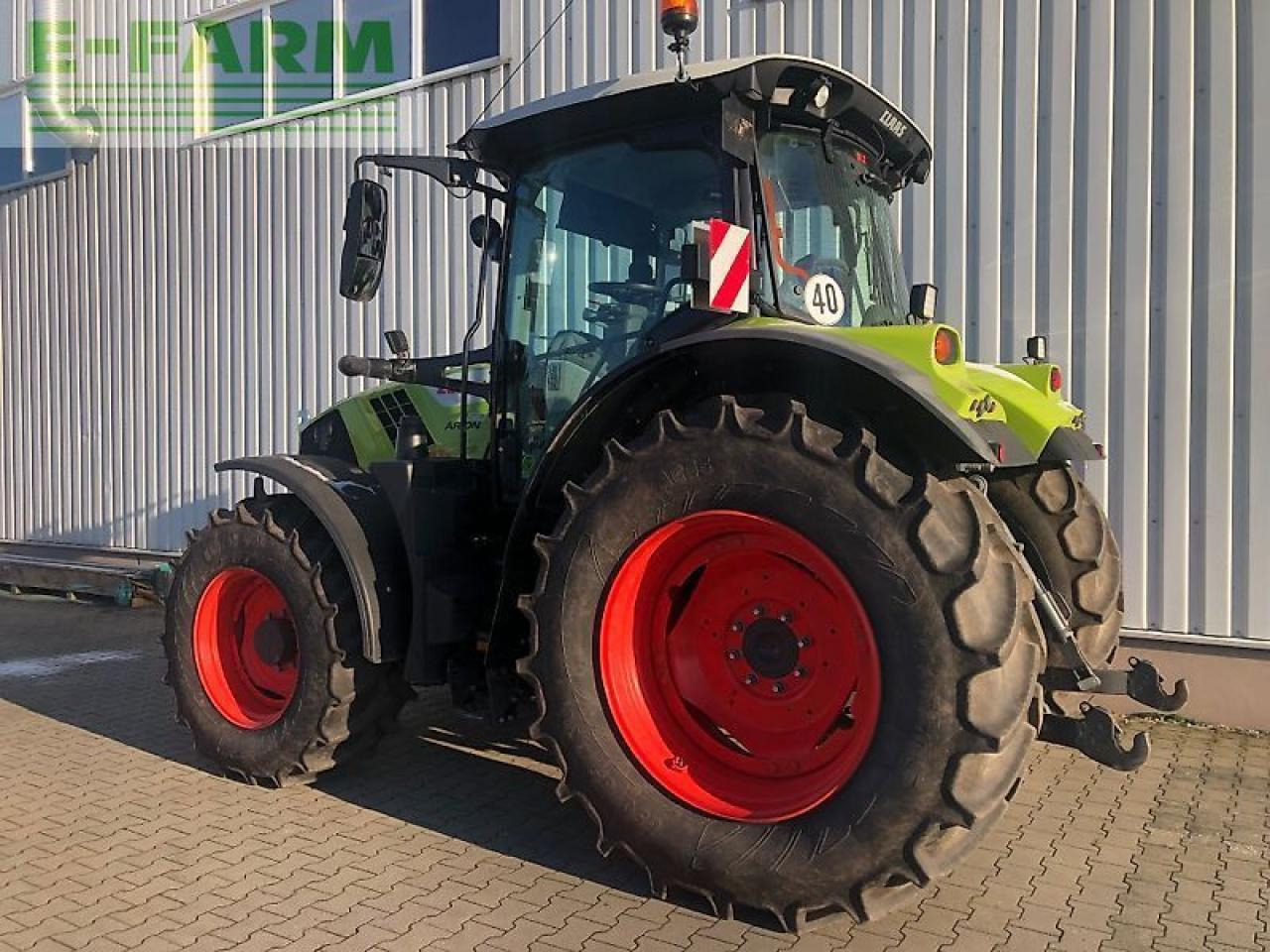 CLAAS arion 550 cm cis+ CIS - Traktori: kuva CLAAS arion 550 cm cis+ CIS - Traktori CLAAS arion 550 cm cis+ CIS - Traktori: kuva CLAAS arion 550 cm cis+ CIS - Traktori