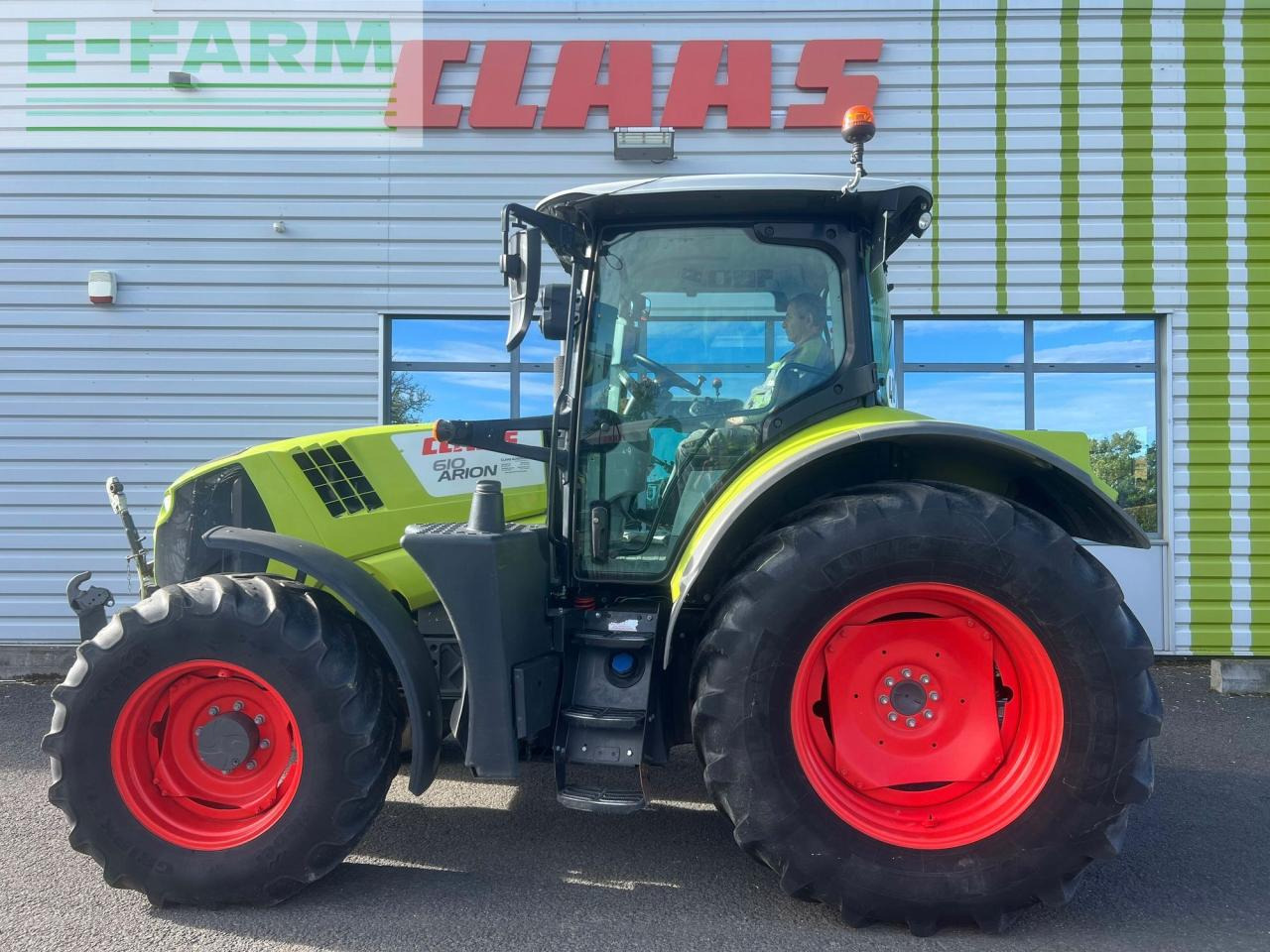 CLAAS arion 610 (a76/100) - Traktori: kuva CLAAS arion 610 (a76/100) - Traktori CLAAS arion 610 (a76/100) - Traktori: kuva CLAAS arion 610 (a76/100) - Traktori