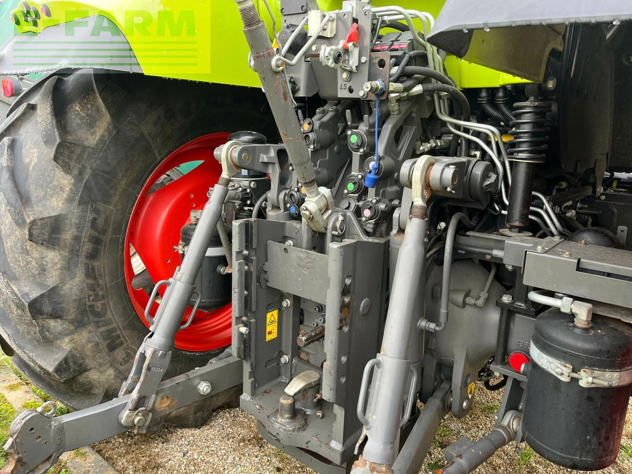 CLAAS arion 610 cmatic - Traktori: kuva CLAAS arion 610 cmatic - Traktori CLAAS arion 610 cmatic - Traktori: kuva CLAAS arion 610 cmatic - Traktori