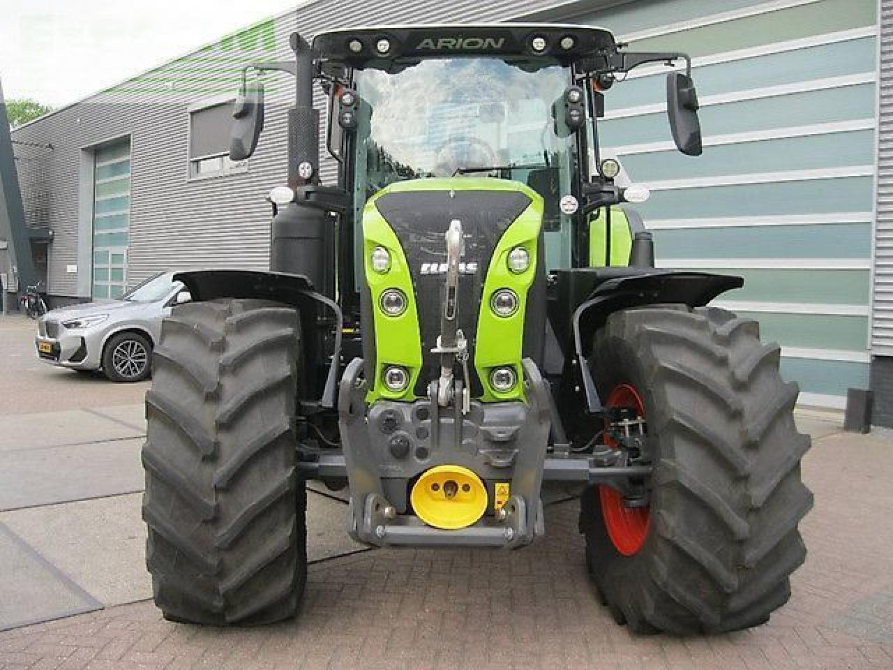 Traktori CLAAS arion 660 cmatic: kuva Traktori CLAAS arion 660 cmatic