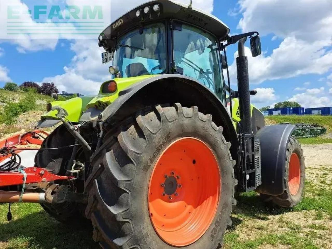 CLAAS axion 800 - Traktori: kuva CLAAS axion 800 - Traktori CLAAS axion 800 - Traktori: kuva CLAAS axion 800 - Traktori