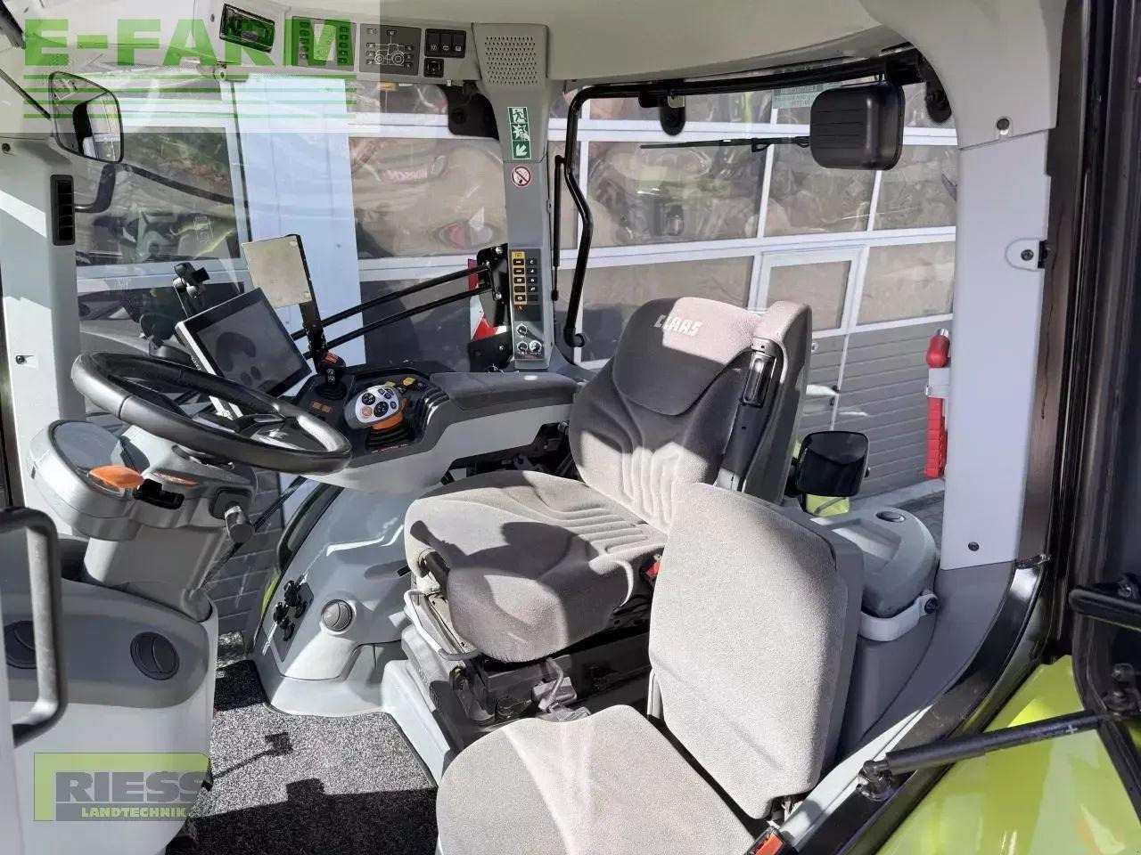 CLAAS axion 800 cebis hexashift a50 HEXASHIFT CEBIS - Traktori: kuva CLAAS axion 800 cebis hexashift a50 HEXASHIFT CEBIS - Traktori CLAAS axion 800 cebis hexashift a50 HEXASHIFT CEBIS - Traktori: kuva CLAAS axion 800 cebis hexashift a50 HEXASHIFT CEBIS - Traktori