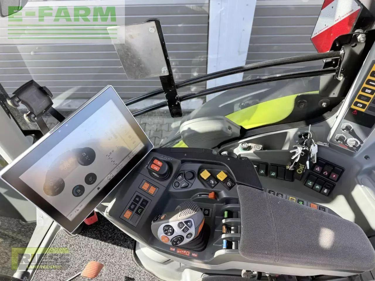 CLAAS axion 800 cebis hexashift a50 HEXASHIFT CEBIS - Traktori: kuva CLAAS axion 800 cebis hexashift a50 HEXASHIFT CEBIS - Traktori CLAAS axion 800 cebis hexashift a50 HEXASHIFT CEBIS - Traktori: kuva CLAAS axion 800 cebis hexashift a50 HEXASHIFT CEBIS - Traktori