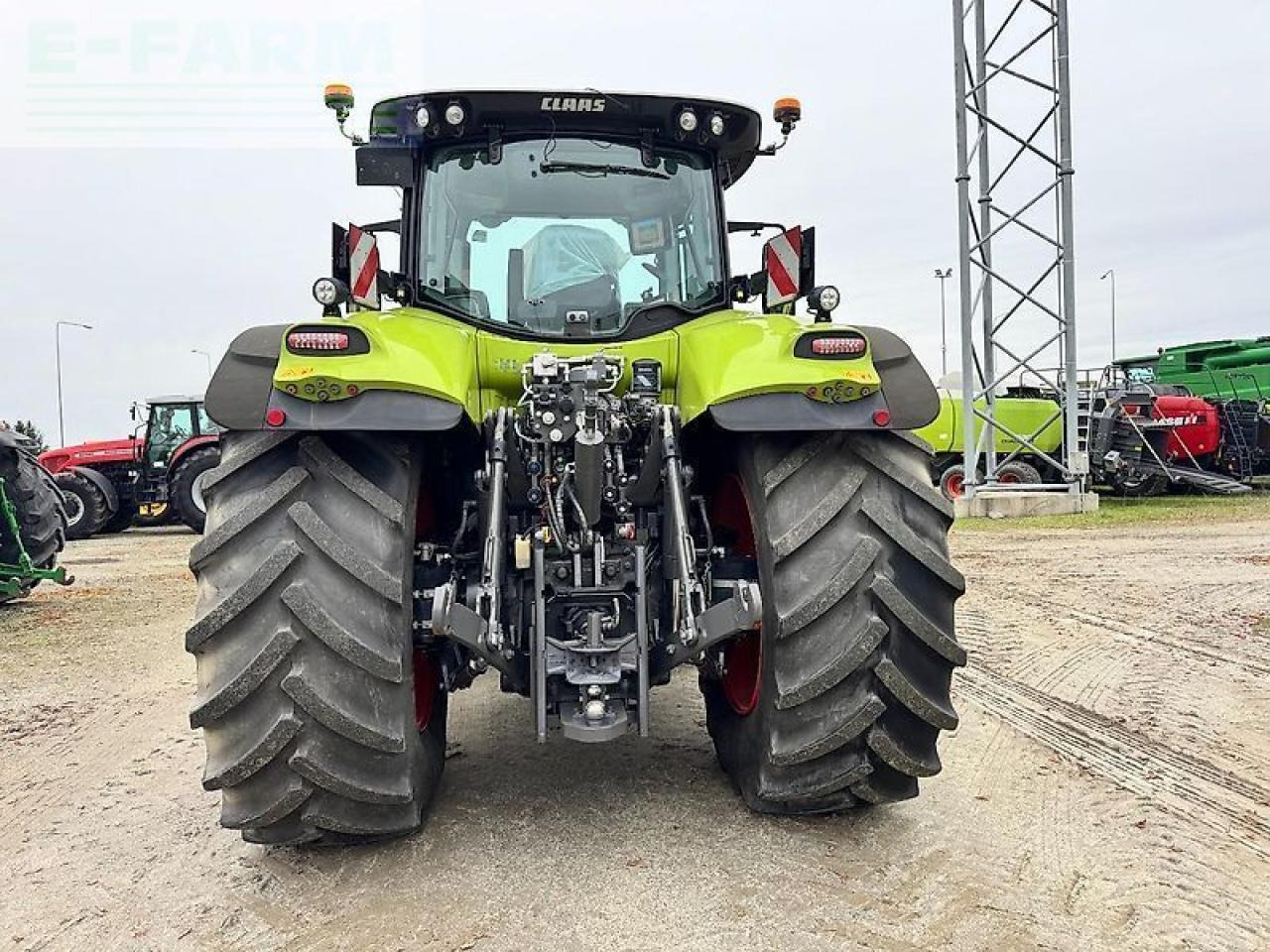 CLAAS axion 850 - Traktori: kuva CLAAS axion 850 - Traktori CLAAS axion 850 - Traktori: kuva CLAAS axion 850 - Traktori