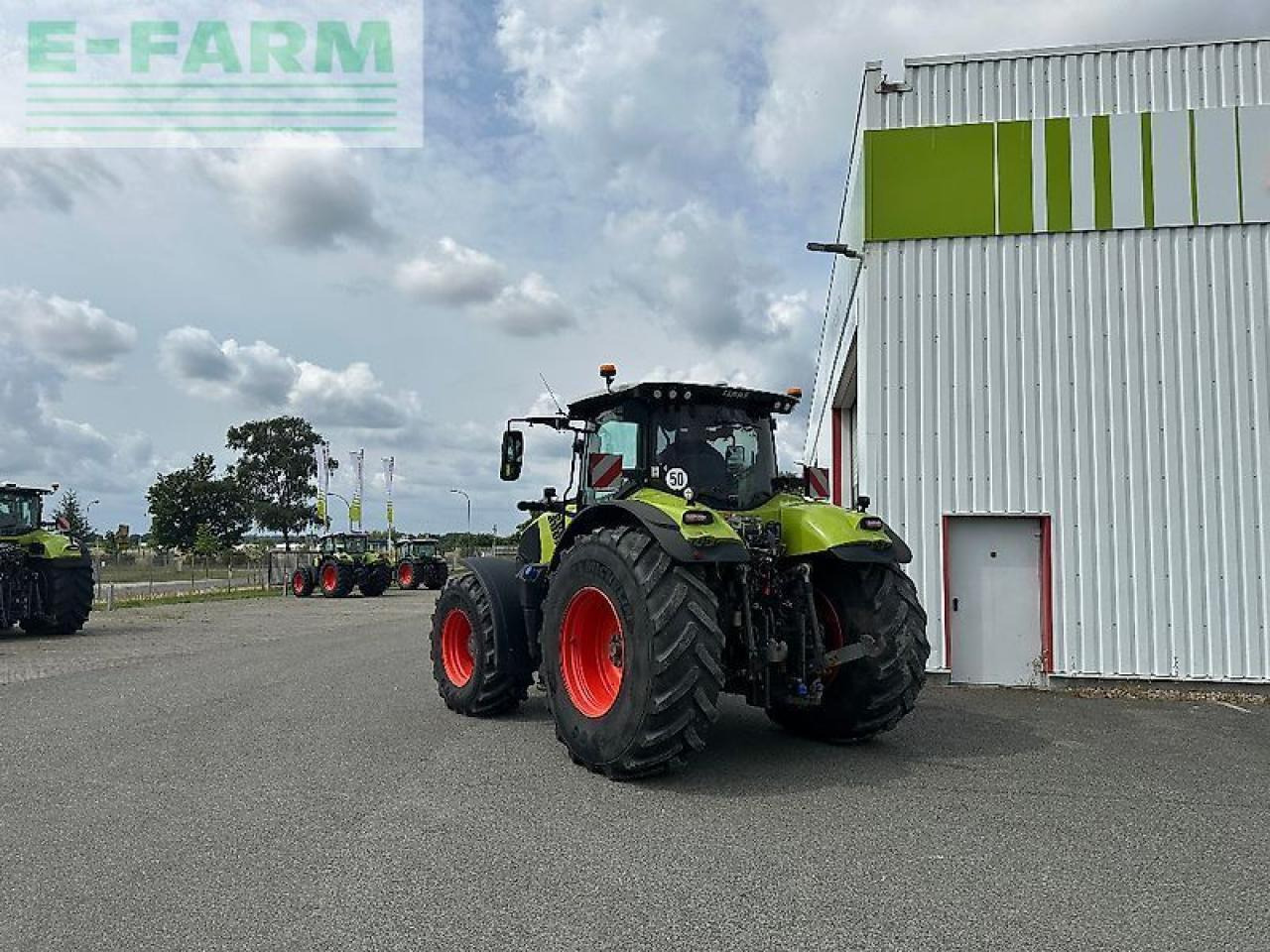 CLAAS axion 870 - Traktori: kuva CLAAS axion 870 - Traktori CLAAS axion 870 - Traktori: kuva CLAAS axion 870 - Traktori