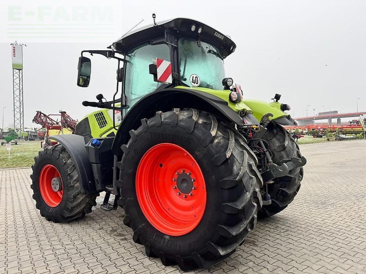 CLAAS axion 870 - Traktori: kuva CLAAS axion 870 - Traktori CLAAS axion 870 - Traktori: kuva CLAAS axion 870 - Traktori
