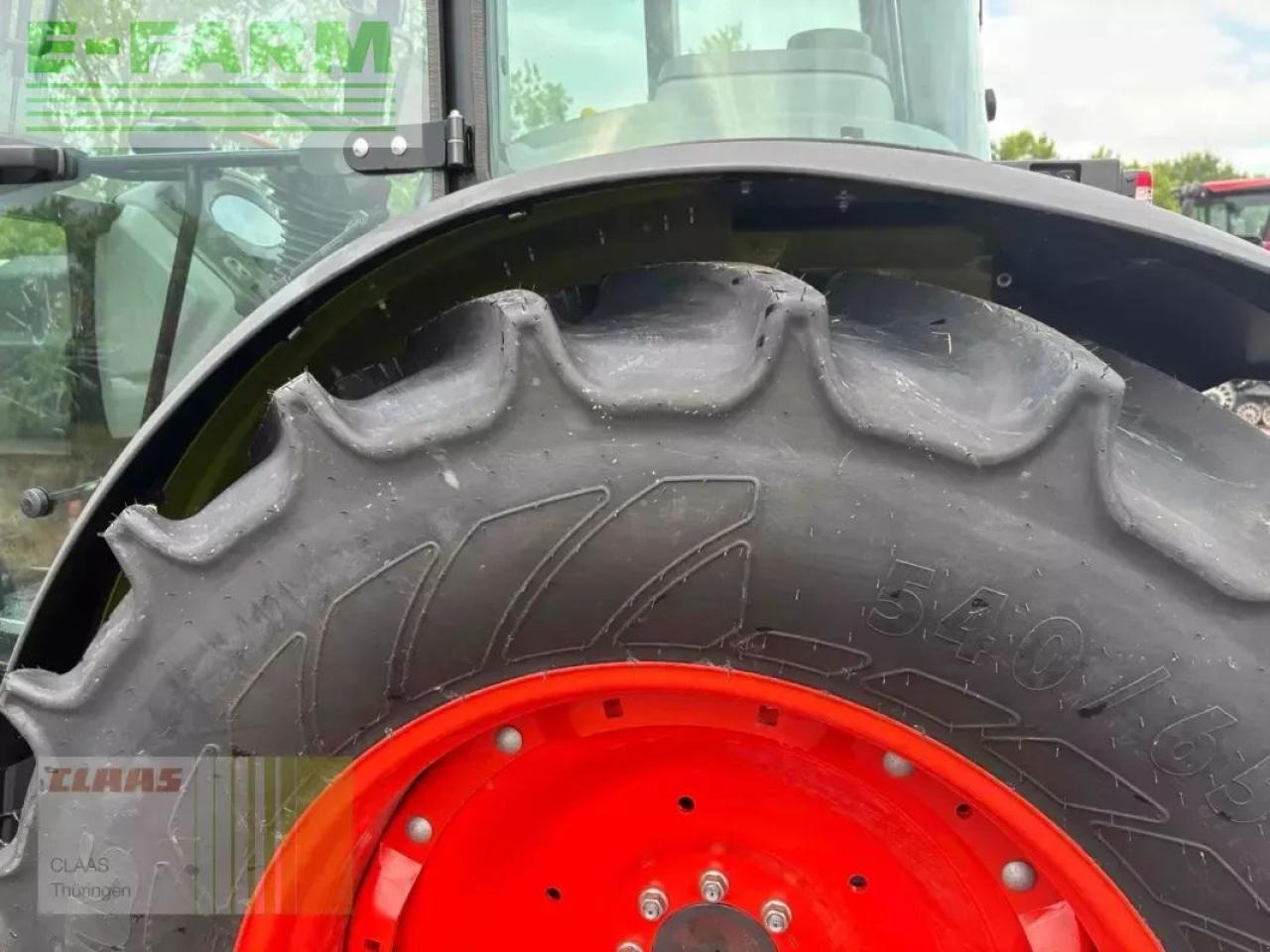 CLAAS axos 240 advanced - Traktori: kuva CLAAS axos 240 advanced - Traktori CLAAS axos 240 advanced - Traktori: kuva CLAAS axos 240 advanced - Traktori