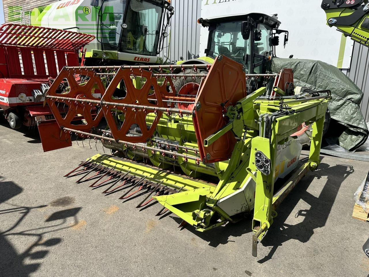 CLAAS c540 klappbar - Leikkuupöytä: kuva CLAAS c540 klappbar - Leikkuupöytä CLAAS c540 klappbar - Leikkuupöytä: kuva CLAAS c540 klappbar - Leikkuupöytä