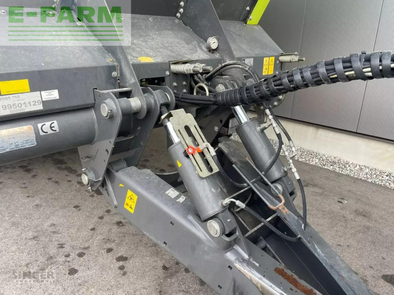 CLAAS cargos 750 - Maatalous kippiperävaunu: kuva CLAAS cargos 750 - Maatalous kippiperävaunu CLAAS cargos 750 - Maatalous kippiperävaunu: kuva CLAAS cargos 750 - Maatalous kippiperävaunu