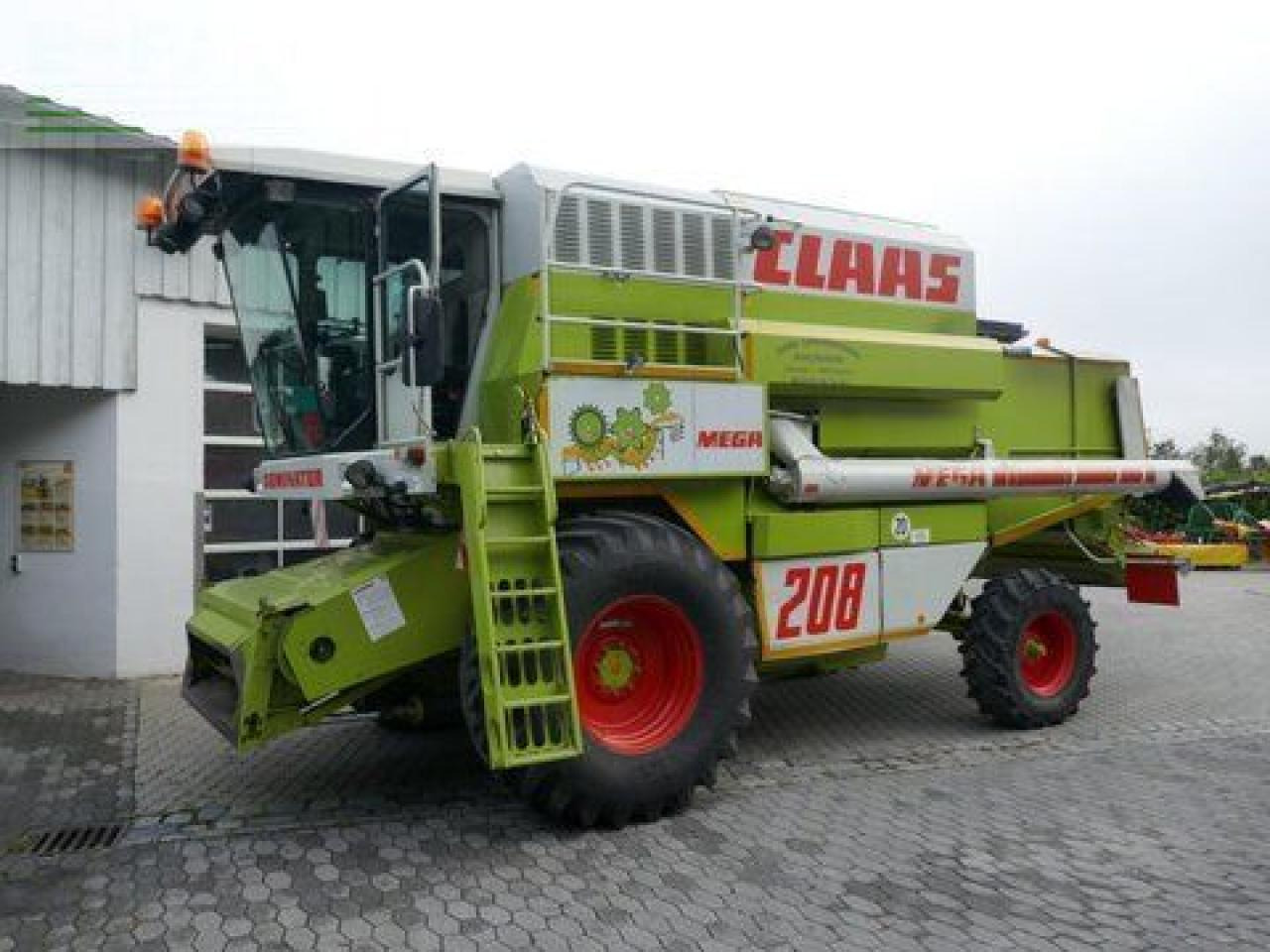 CLAAS dominator 208 mega - Leikkuupuimuri: kuva CLAAS dominator 208 mega - Leikkuupuimuri CLAAS dominator 208 mega - Leikkuupuimuri: kuva CLAAS dominator 208 mega - Leikkuupuimuri