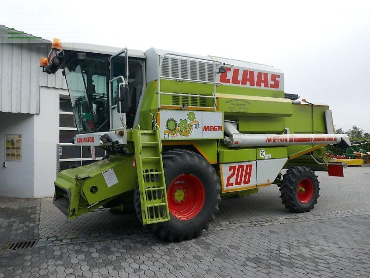 CLAAS dominator 208 mega - Leikkuupuimuri: kuva CLAAS dominator 208 mega - Leikkuupuimuri CLAAS dominator 208 mega - Leikkuupuimuri: kuva CLAAS dominator 208 mega - Leikkuupuimuri