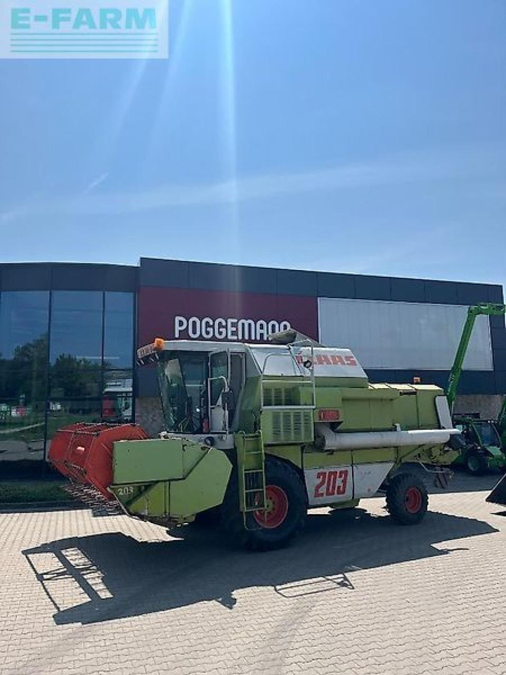 CLAAS dominator 88 - Leikkuupuimuri: kuva CLAAS dominator 88 - Leikkuupuimuri CLAAS dominator 88 - Leikkuupuimuri: kuva CLAAS dominator 88 - Leikkuupuimuri