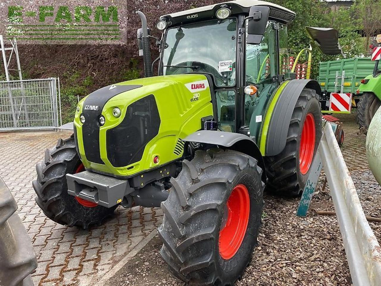 CLAAS elios 210 kabine classic - Traktori: kuva CLAAS elios 210 kabine classic - Traktori CLAAS elios 210 kabine classic - Traktori: kuva CLAAS elios 210 kabine classic - Traktori