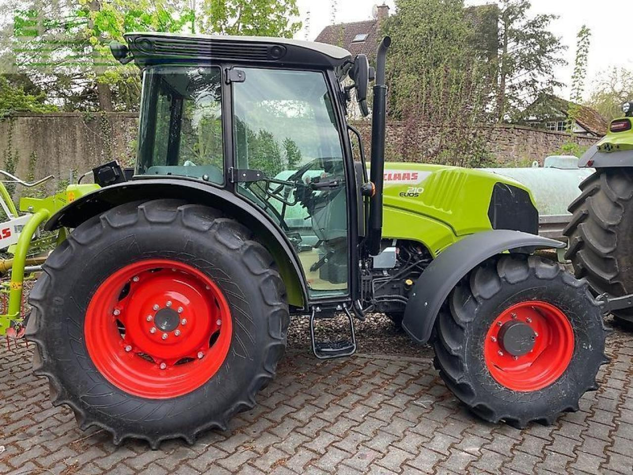 CLAAS elios 210 kabine classic - Traktori: kuva CLAAS elios 210 kabine classic - Traktori CLAAS elios 210 kabine classic - Traktori: kuva CLAAS elios 210 kabine classic - Traktori