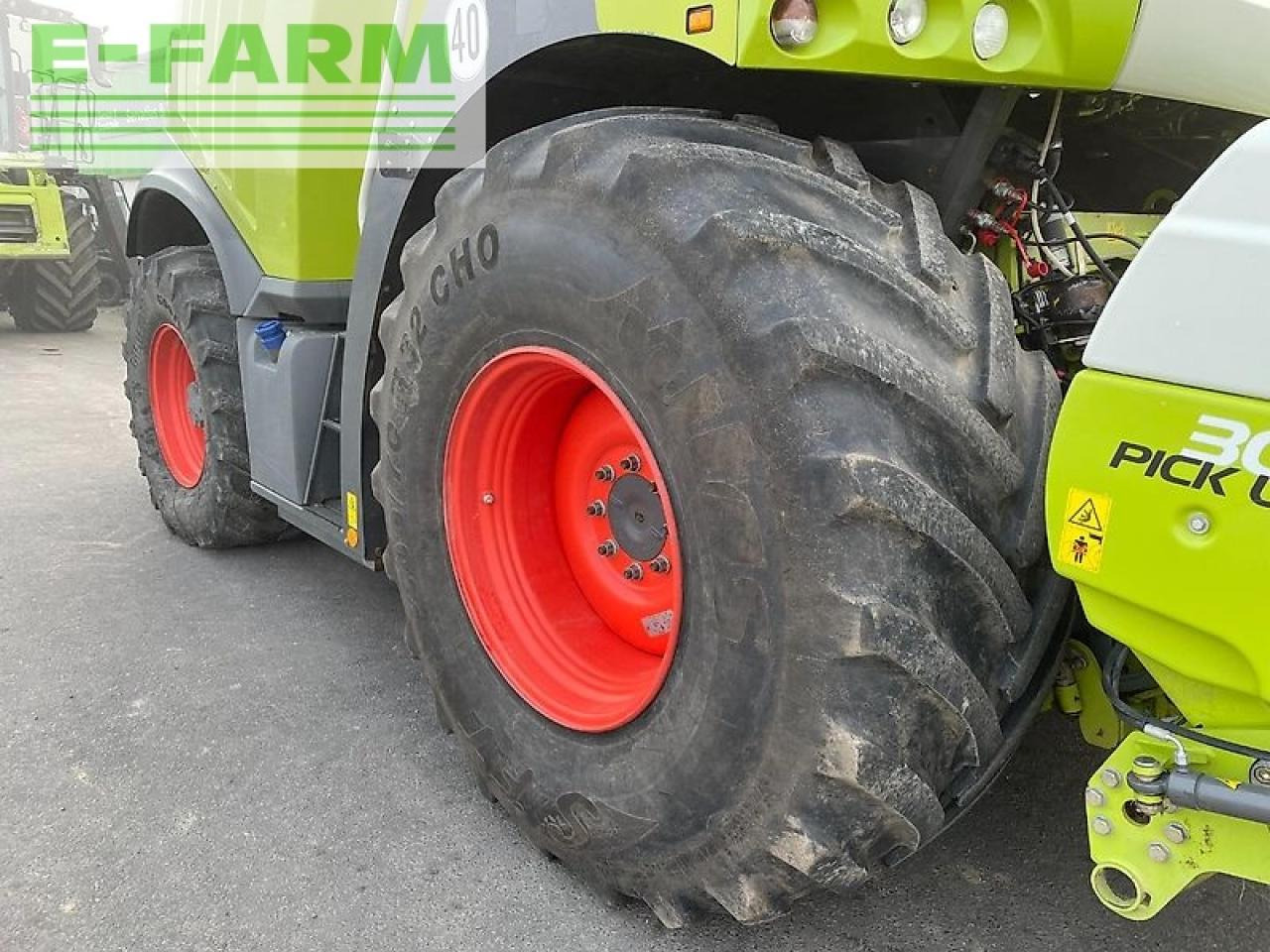 CLAAS jaguar 950 497 allrad mit pick-up - Itsekulkeva silppuri: kuva CLAAS jaguar 950 497 allrad mit pick-up - Itsekulkeva silppuri CLAAS jaguar 950 497 allrad mit pick-up - Itsekulkeva silppuri: kuva CLAAS jaguar 950 497 allrad mit pick-up - Itsekulkeva silppuri