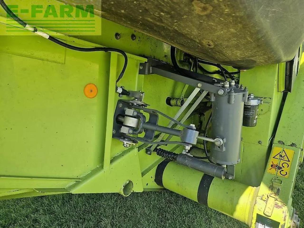 CLAAS lexion 405 - Leikkuupuimuri: kuva CLAAS lexion 405 - Leikkuupuimuri CLAAS lexion 405 - Leikkuupuimuri: kuva CLAAS lexion 405 - Leikkuupuimuri