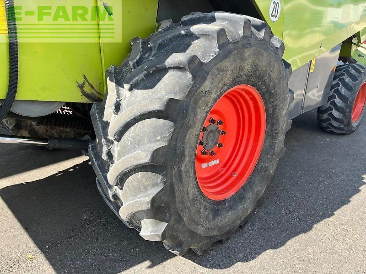 CLAAS lexion 450 - Leikkuupuimuri: kuva CLAAS lexion 450 - Leikkuupuimuri CLAAS lexion 450 - Leikkuupuimuri: kuva CLAAS lexion 450 - Leikkuupuimuri