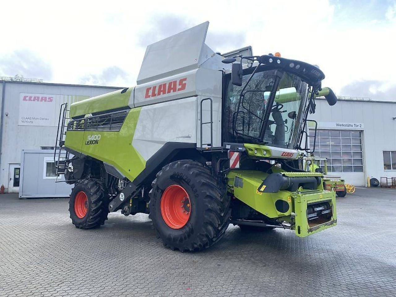CLAAS lexion 5400 - Leikkuupuimuri: kuva CLAAS lexion 5400 - Leikkuupuimuri CLAAS lexion 5400 - Leikkuupuimuri: kuva CLAAS lexion 5400 - Leikkuupuimuri