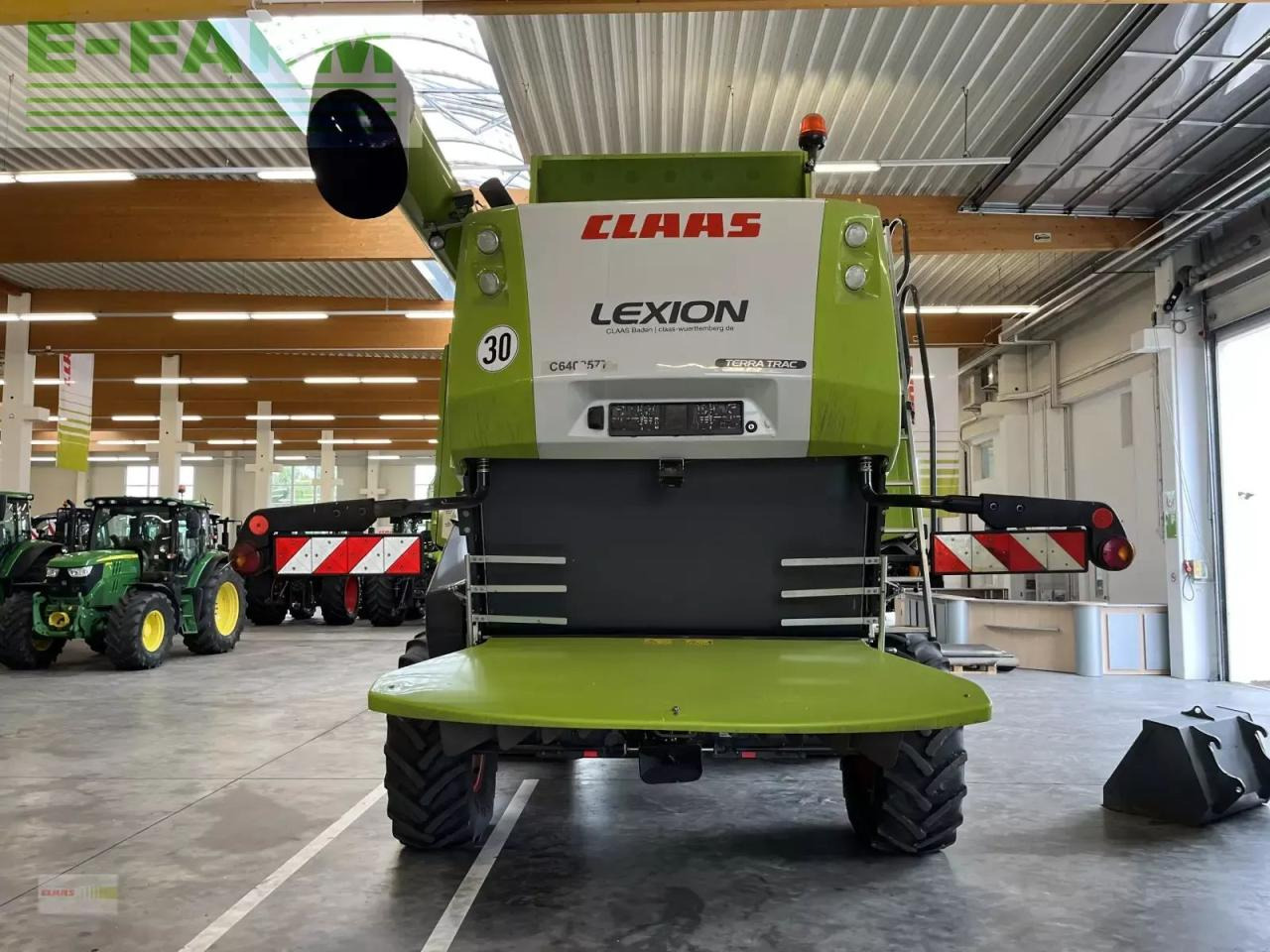CLAAS lexion 670 tt - Leikkuupuimuri: kuva CLAAS lexion 670 tt - Leikkuupuimuri CLAAS lexion 670 tt - Leikkuupuimuri: kuva CLAAS lexion 670 tt - Leikkuupuimuri
