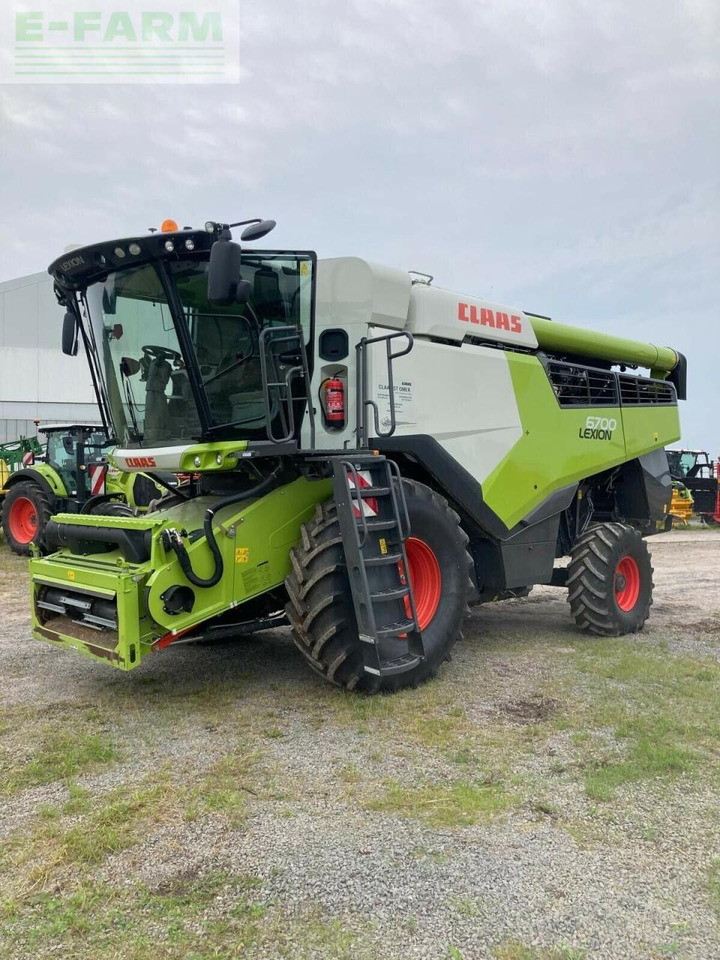 Leikkuupuimuri CLAAS lexion 6700 business: kuva Leikkuupuimuri CLAAS lexion 6700 business
