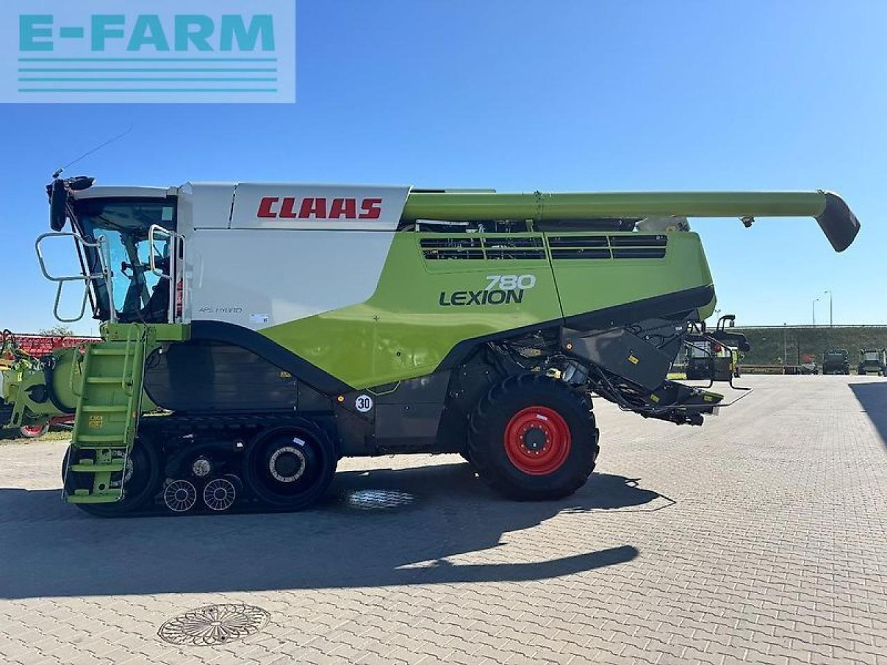 CLAAS lexion 780tt - Leikkuupuimuri: kuva CLAAS lexion 780tt - Leikkuupuimuri CLAAS lexion 780tt - Leikkuupuimuri: kuva CLAAS lexion 780tt - Leikkuupuimuri