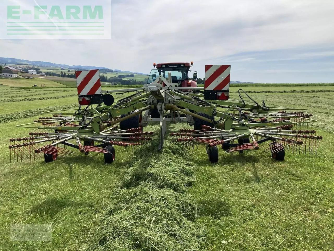 CLAAS liner 3600 comfort - Pöyhin: kuva CLAAS liner 3600 comfort - Pöyhin CLAAS liner 3600 comfort - Pöyhin: kuva CLAAS liner 3600 comfort - Pöyhin