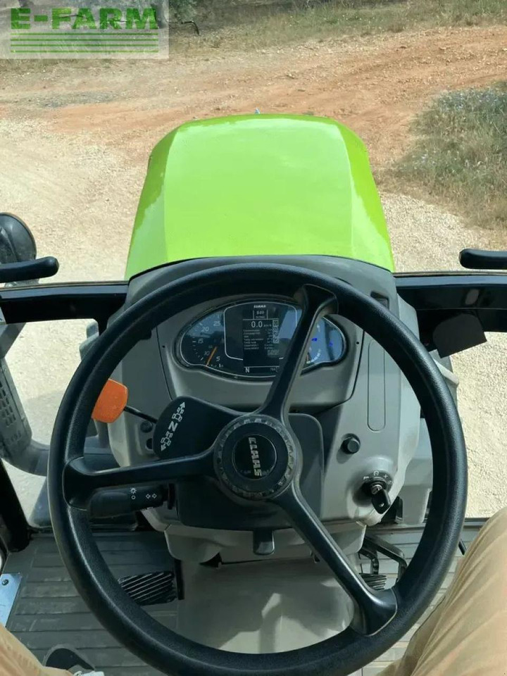 Traktori CLAAS nexos 230 m ls+: kuva Traktori CLAAS nexos 230 m ls+