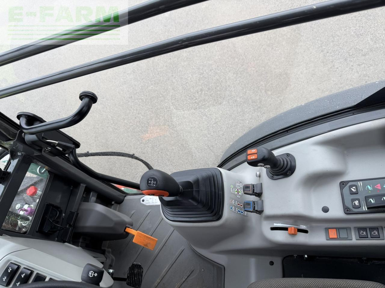 CLAAS nexos 240 l comfort - Traktori: kuva CLAAS nexos 240 l comfort - Traktori CLAAS nexos 240 l comfort - Traktori: kuva CLAAS nexos 240 l comfort - Traktori