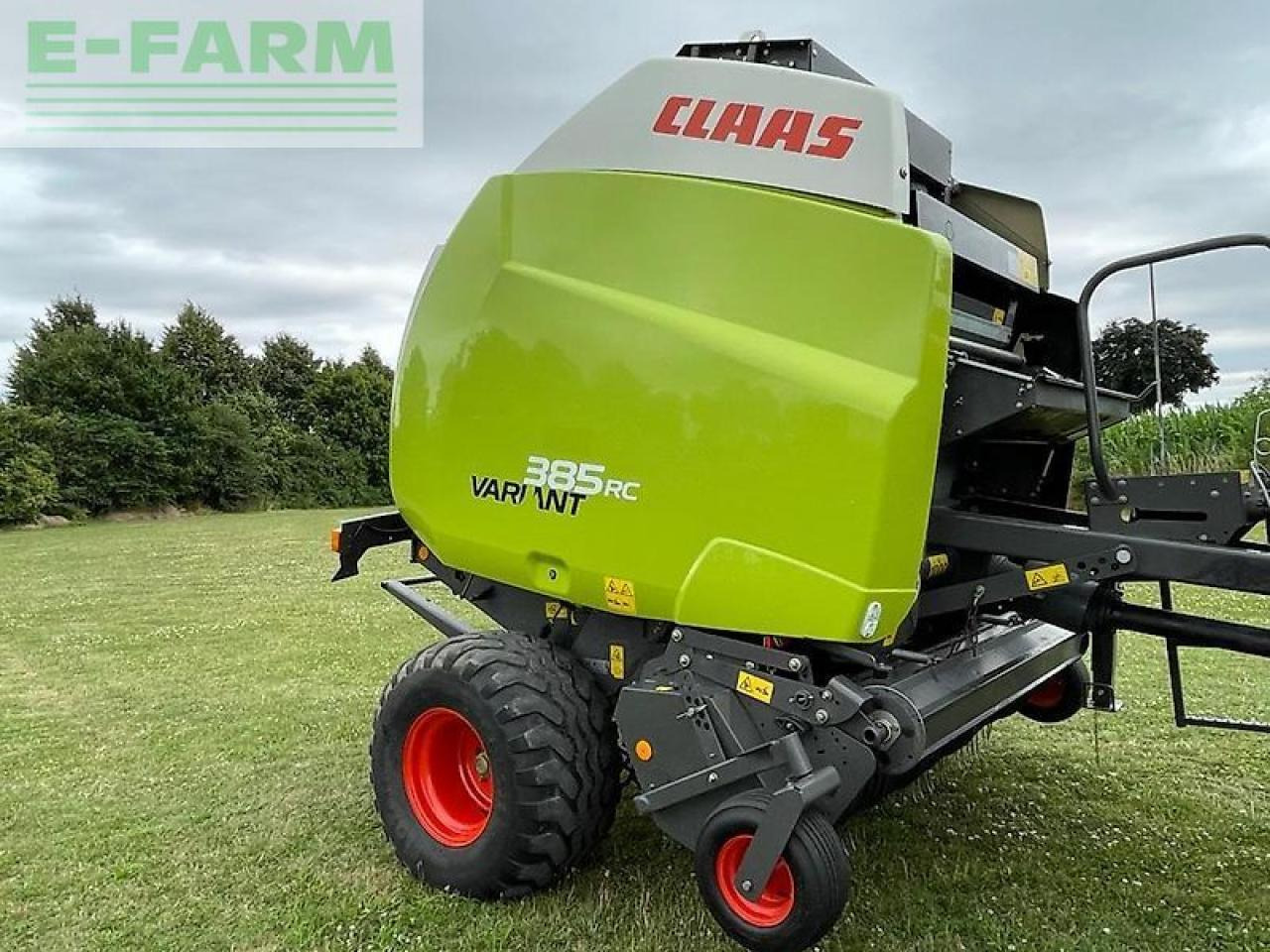 CLAAS variant 385 rc - Kanttipaalain: kuva CLAAS variant 385 rc - Kanttipaalain CLAAS variant 385 rc - Kanttipaalain: kuva CLAAS variant 385 rc - Kanttipaalain