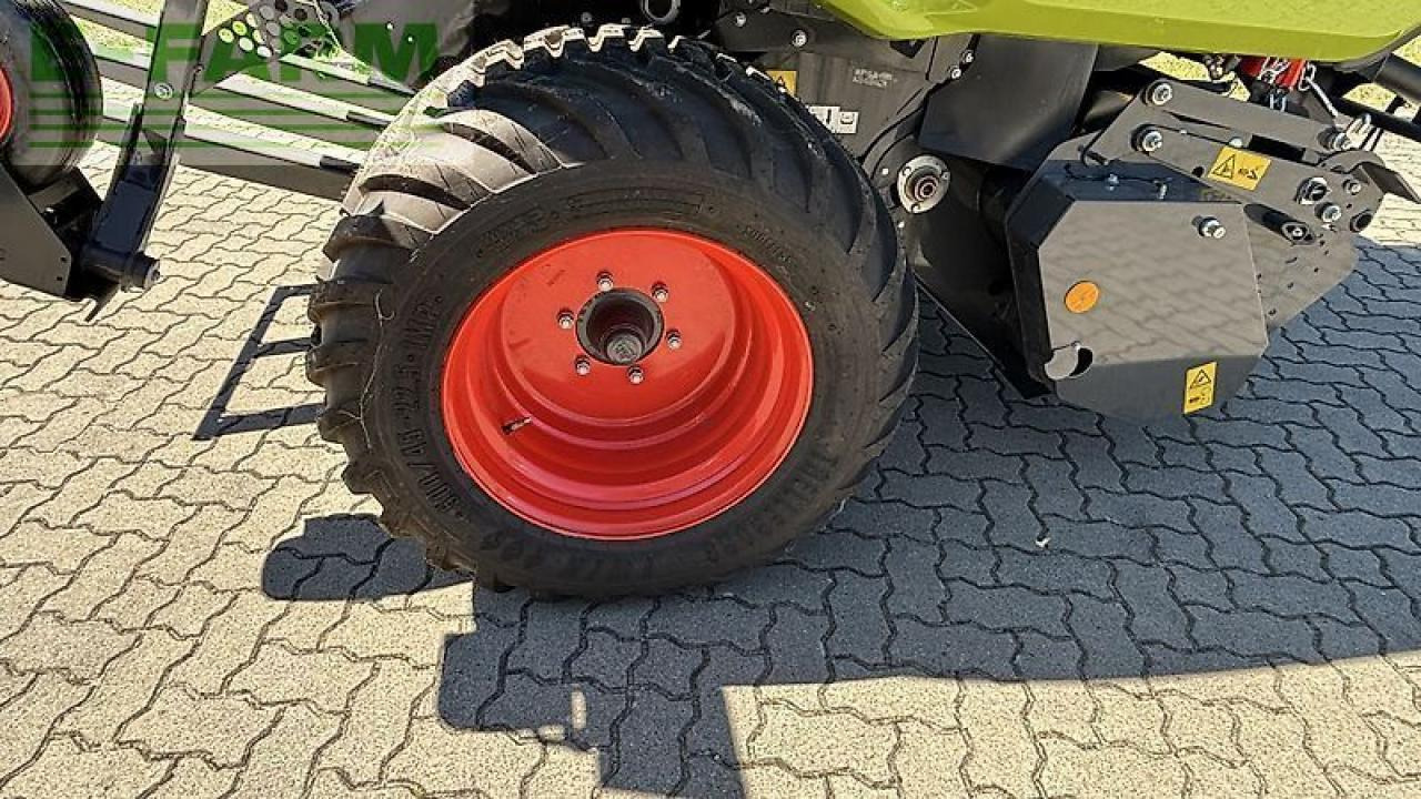 CLAAS variant 560 rc pro - Kanttipaalain: kuva CLAAS variant 560 rc pro - Kanttipaalain CLAAS variant 560 rc pro - Kanttipaalain: kuva CLAAS variant 560 rc pro - Kanttipaalain